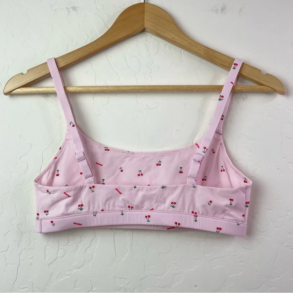 SKIMS Fits Everybody Scoop Pink Cherry Print Bralette - Picture 4 of 16